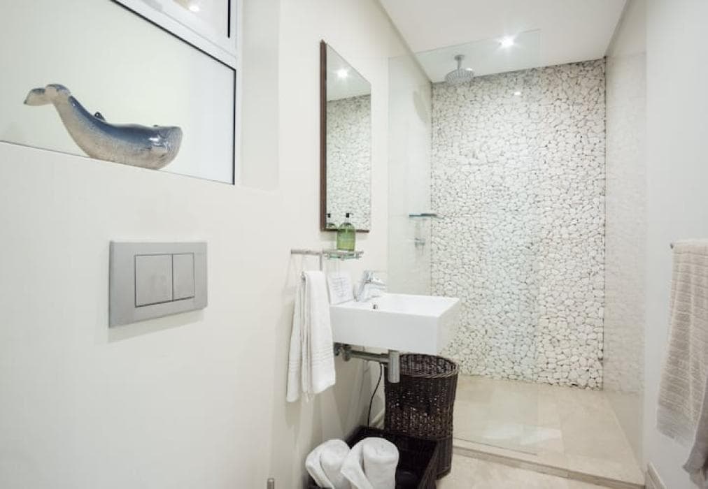 Glen Beach Bungalow -Main House