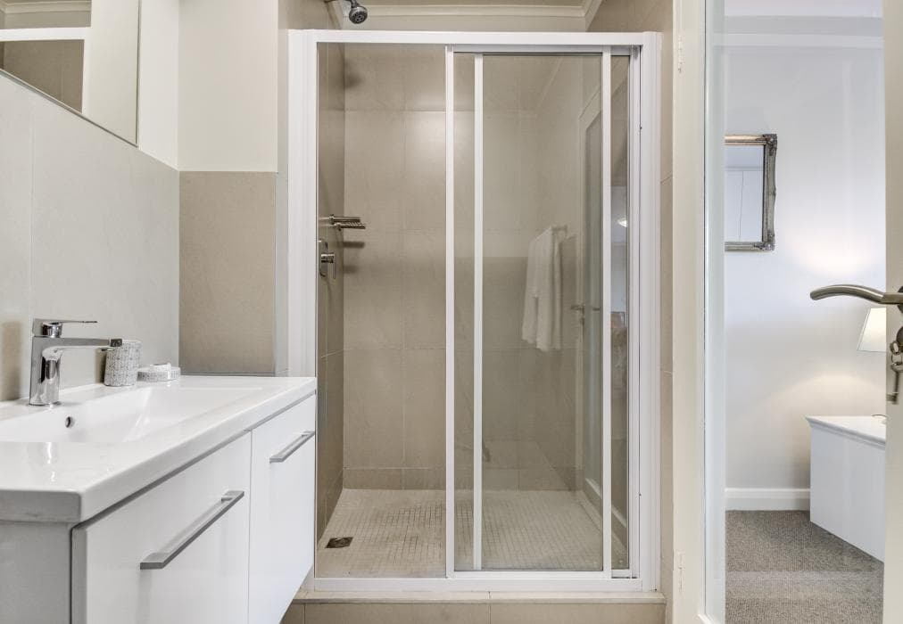 Mayfair 3 Bedroom Apartment