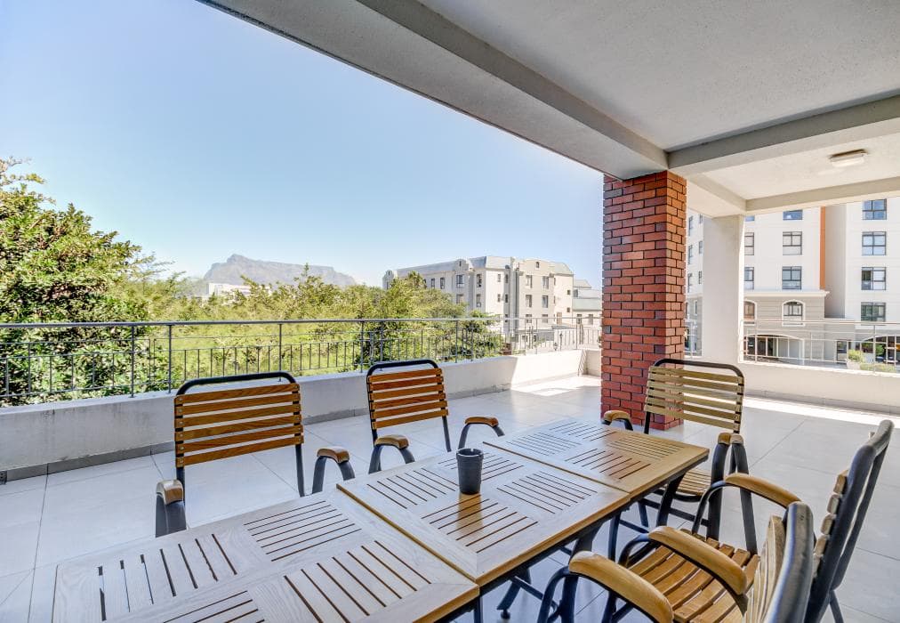 Mayfair 3 Bedroom Apartment