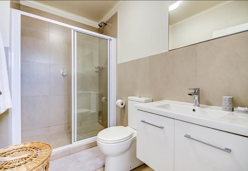 Mayfair 3 Bedroom Apartment