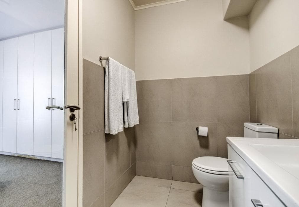 Mayfair 3 Bedroom Apartment