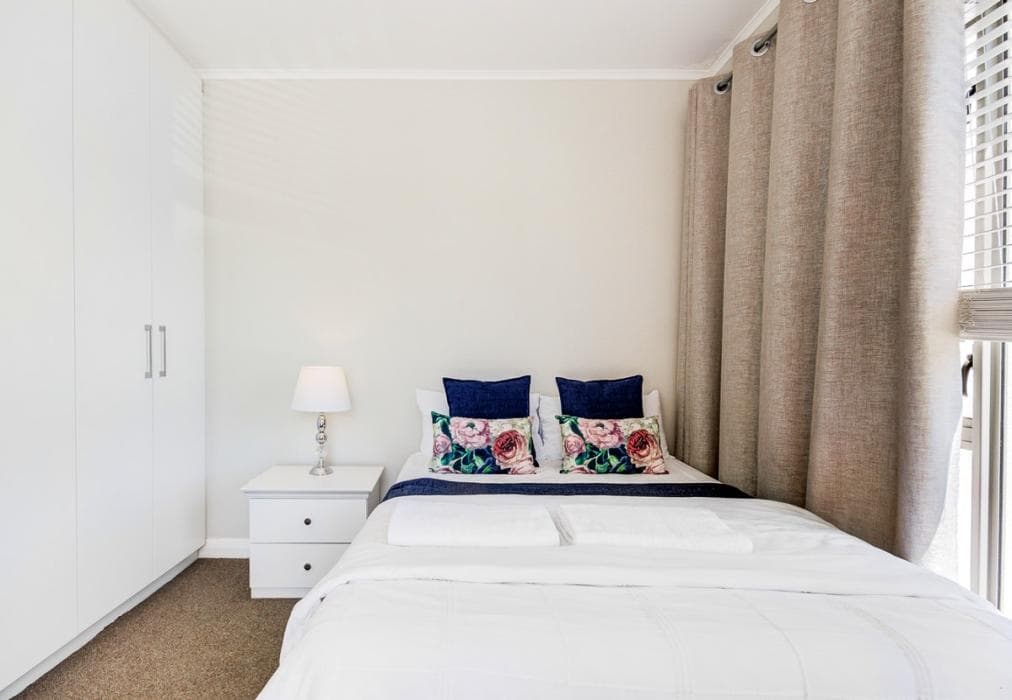 Mayfair 3 Bedroom Apartment