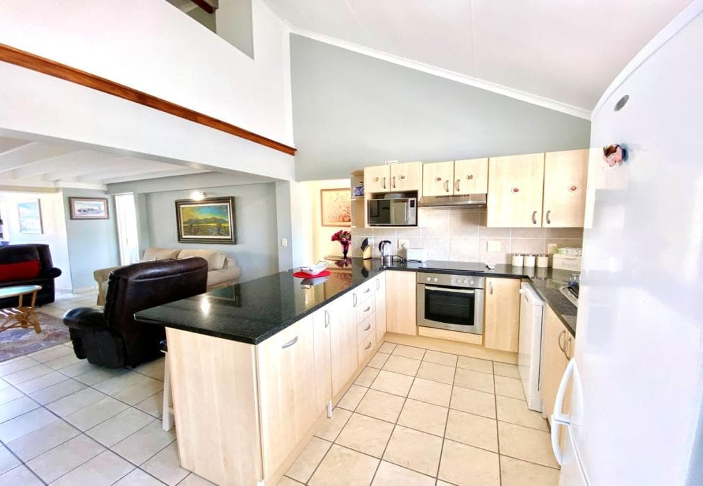 Jamaican Palms 8 Marina Martinique