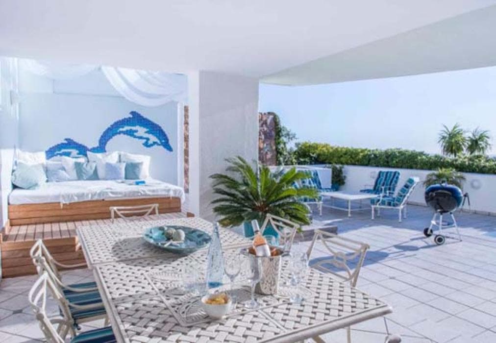 Bay Reflections Penthouse Apartment