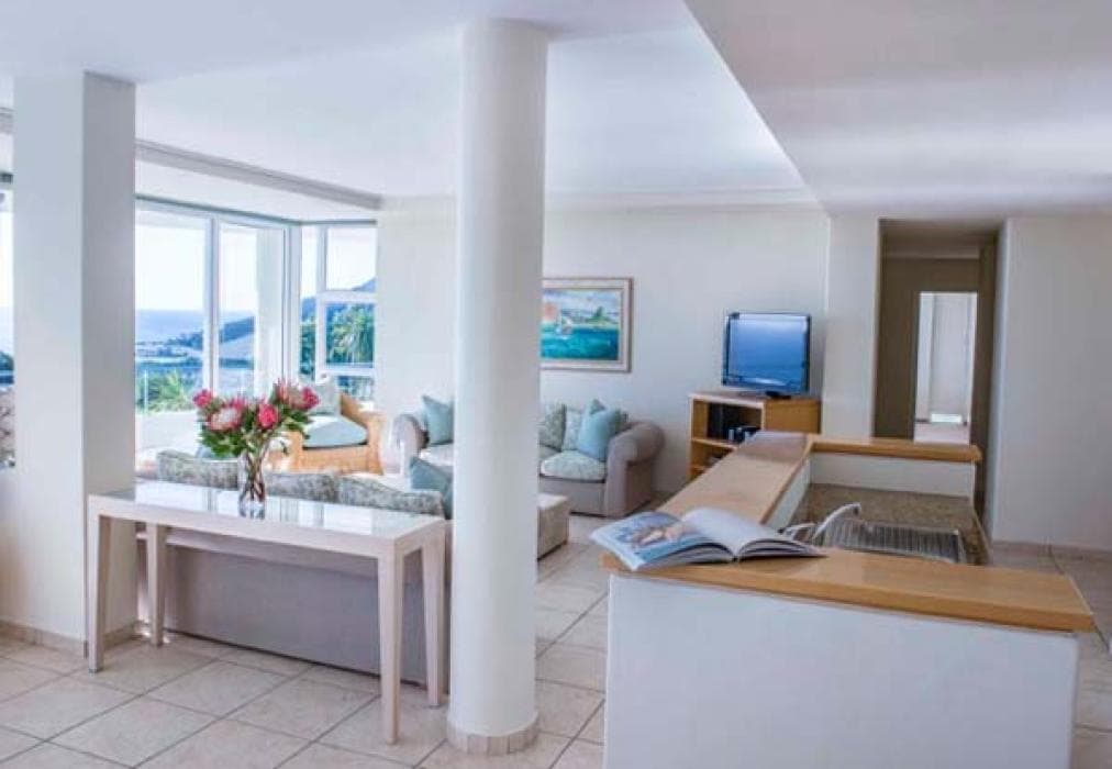 Bay Reflections Luxury Apartment