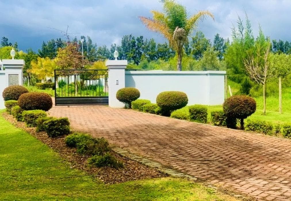 L'Bloom Country House