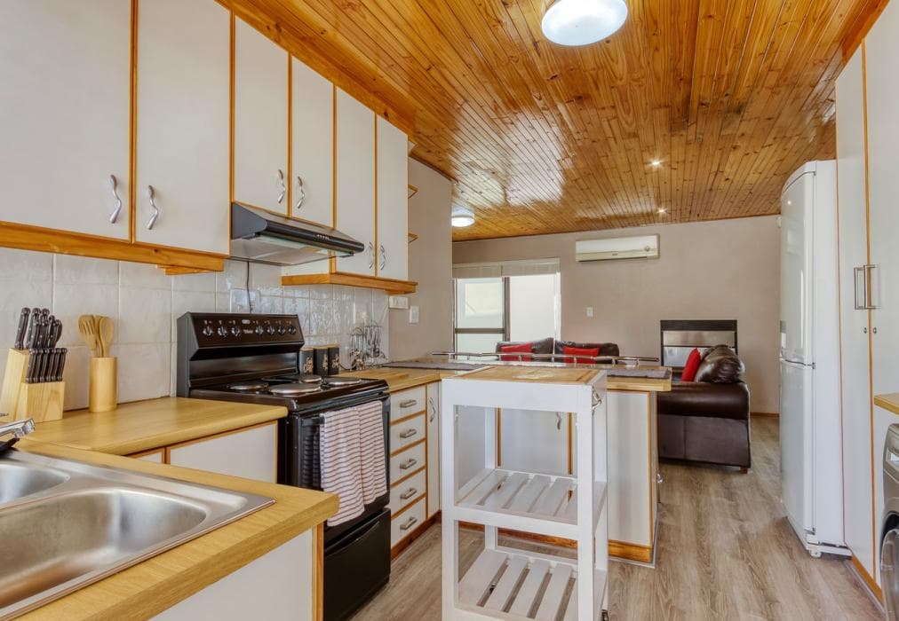 De Beers Road Apartment