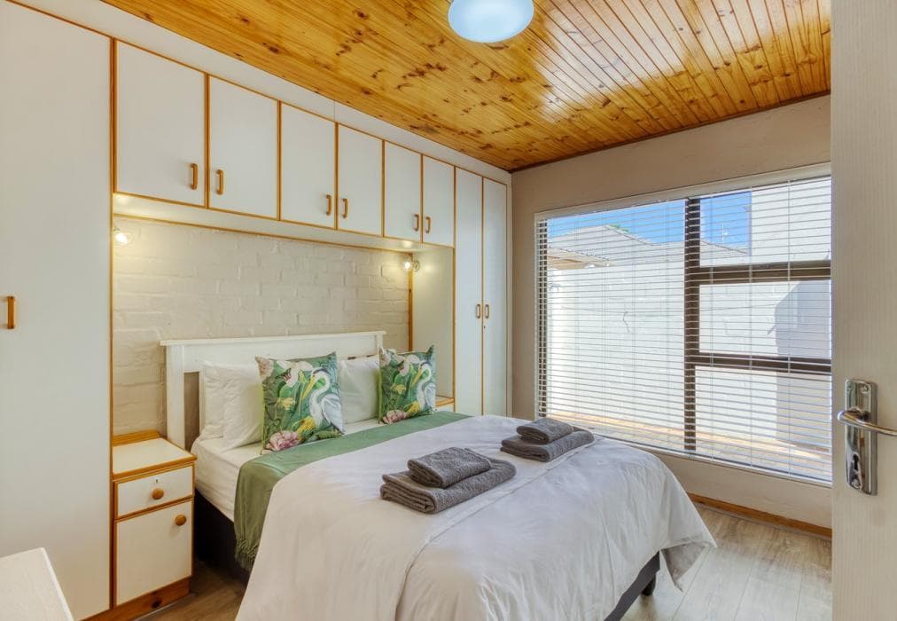 De Beers Road Apartment