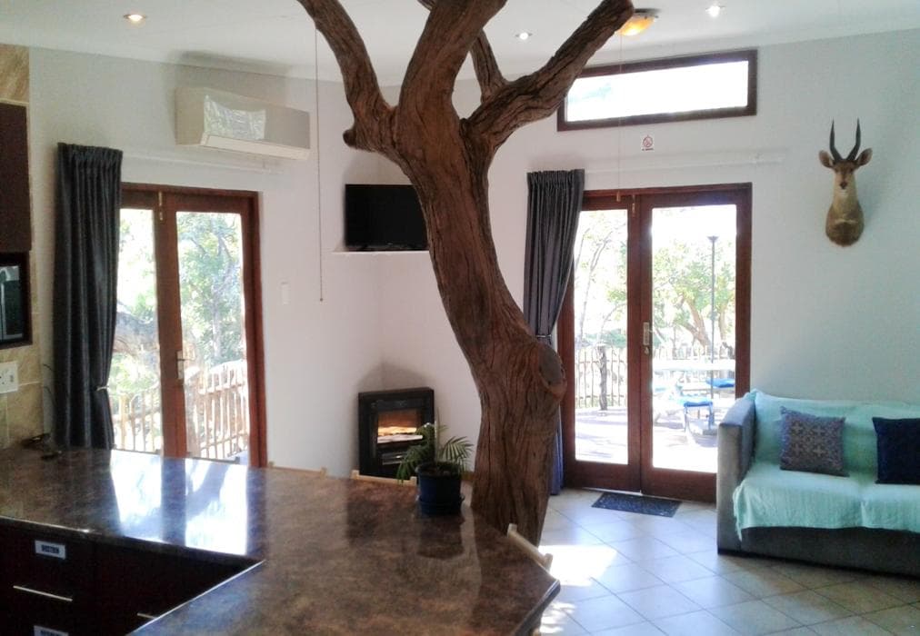 Blyde River Log House