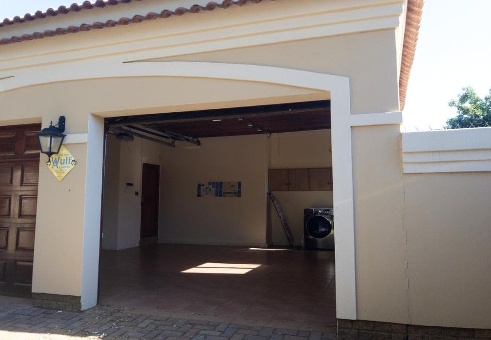 Clarens Butterfly Villa