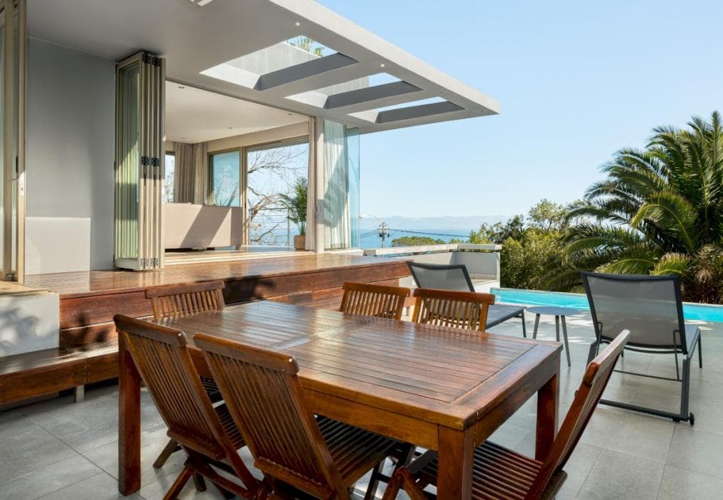 Camps Bay Villa With Ocean Views and Pool