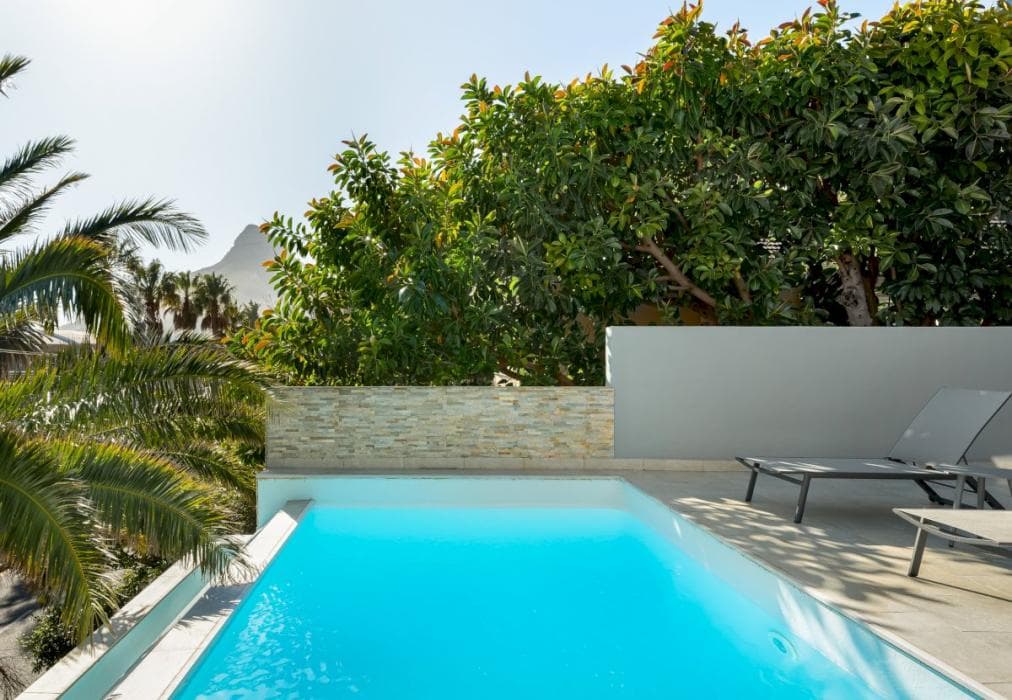 Camps Bay Villa With Ocean Views and Pool