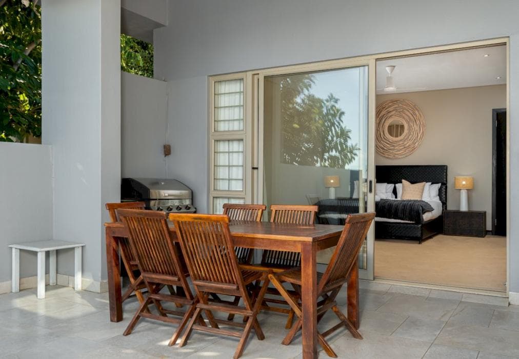 Camps Bay Villa With Ocean Views and Pool