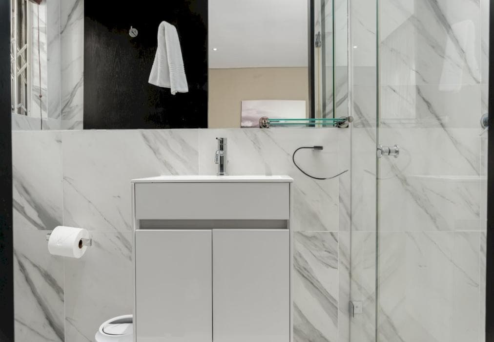 Camps Bay Villa With Ocean Views and Pool