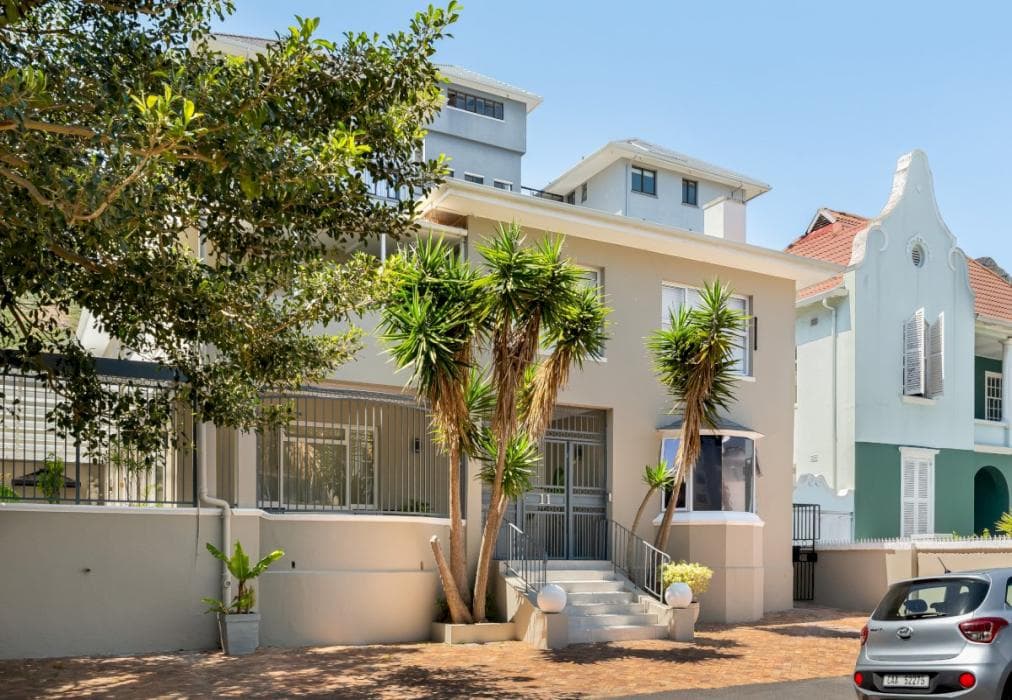 Modern Elegance In Beautiful Seapoint