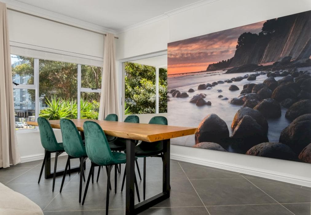 Modern Elegance In Beautiful Seapoint