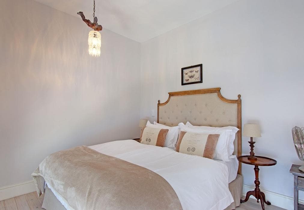 Tranquil Azure Retreat