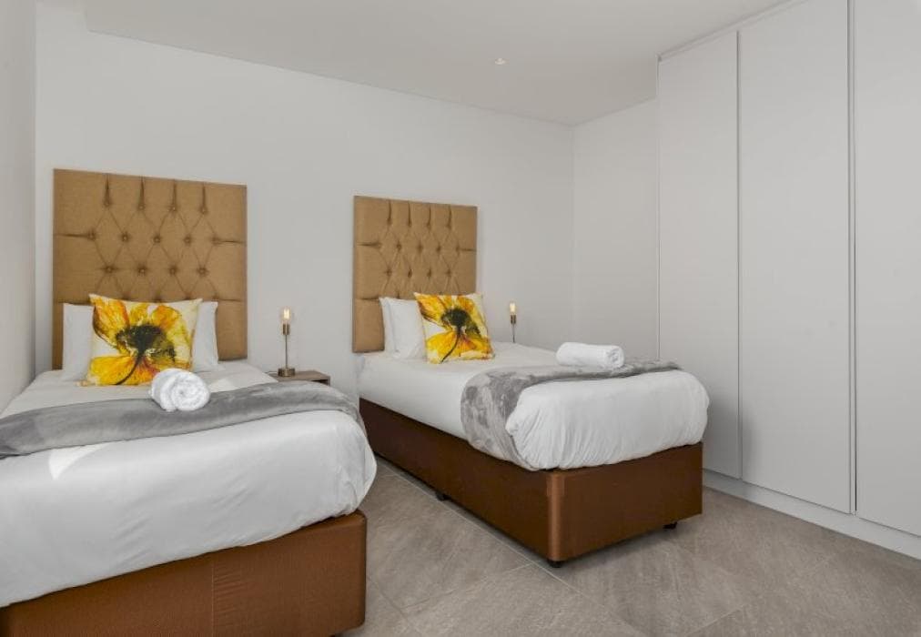 Luxurious Apartment in the Heart of Woodstock