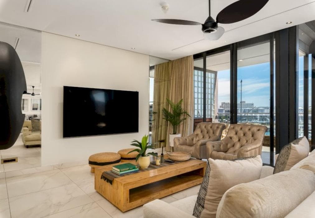 Luxury V&A Penthouse