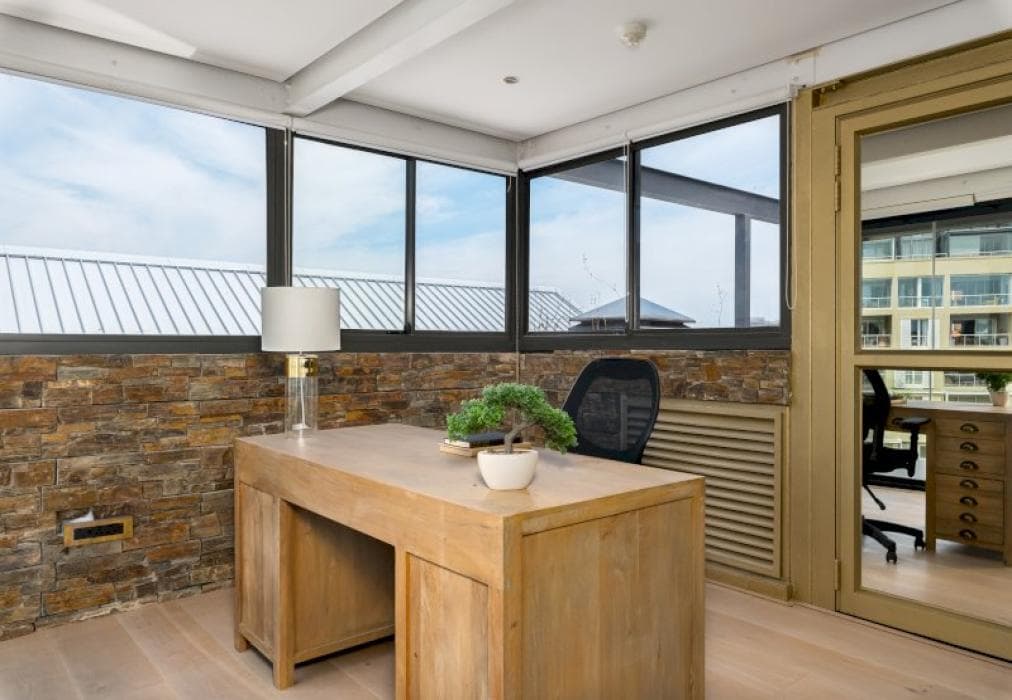 Luxury V&A Penthouse