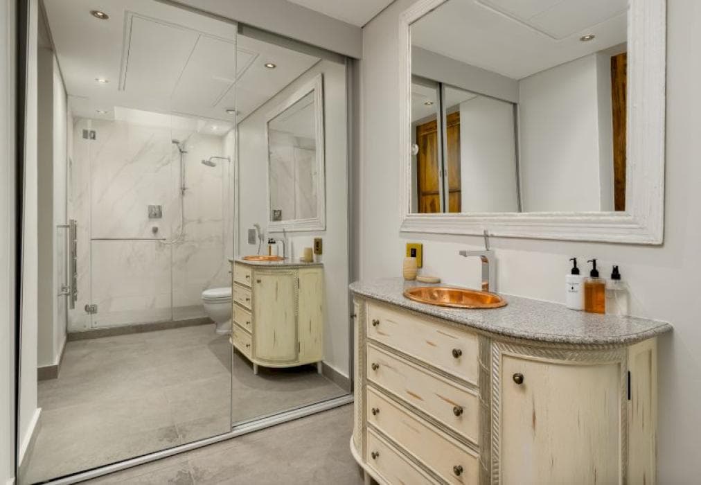 Luxury V&A Penthouse