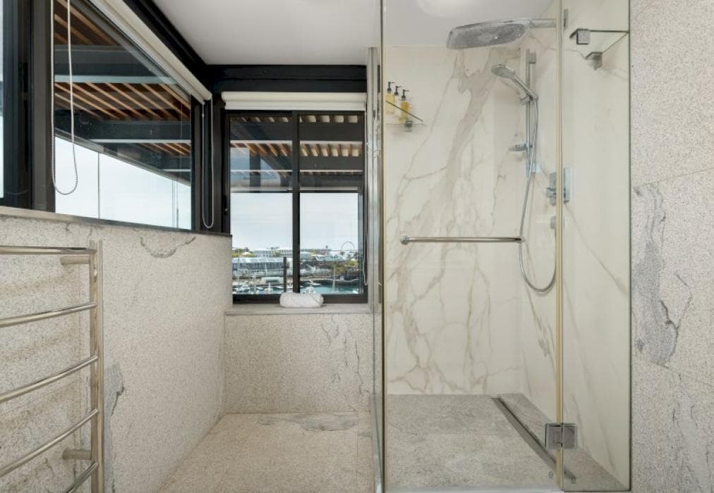 Luxury V&A Penthouse