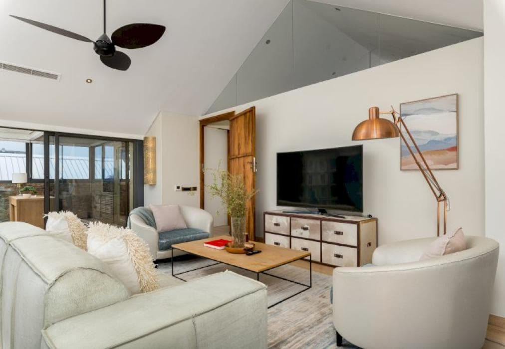 Luxury V&A Penthouse