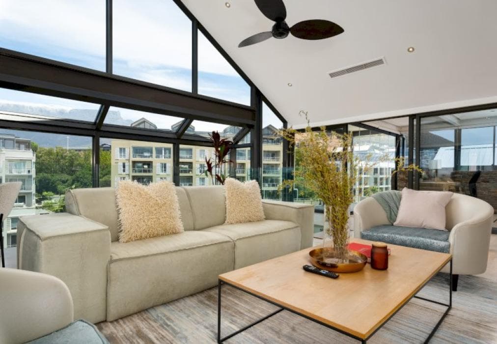 Luxury V&A Penthouse