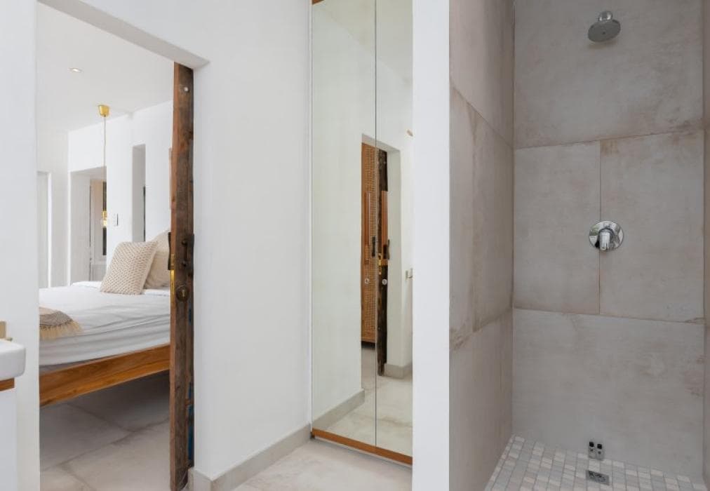 Minimalist Island Inspired Apartment