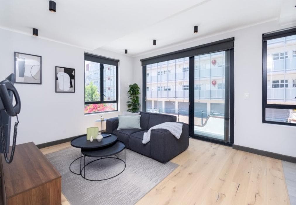 Modern Green Point Apartment 1