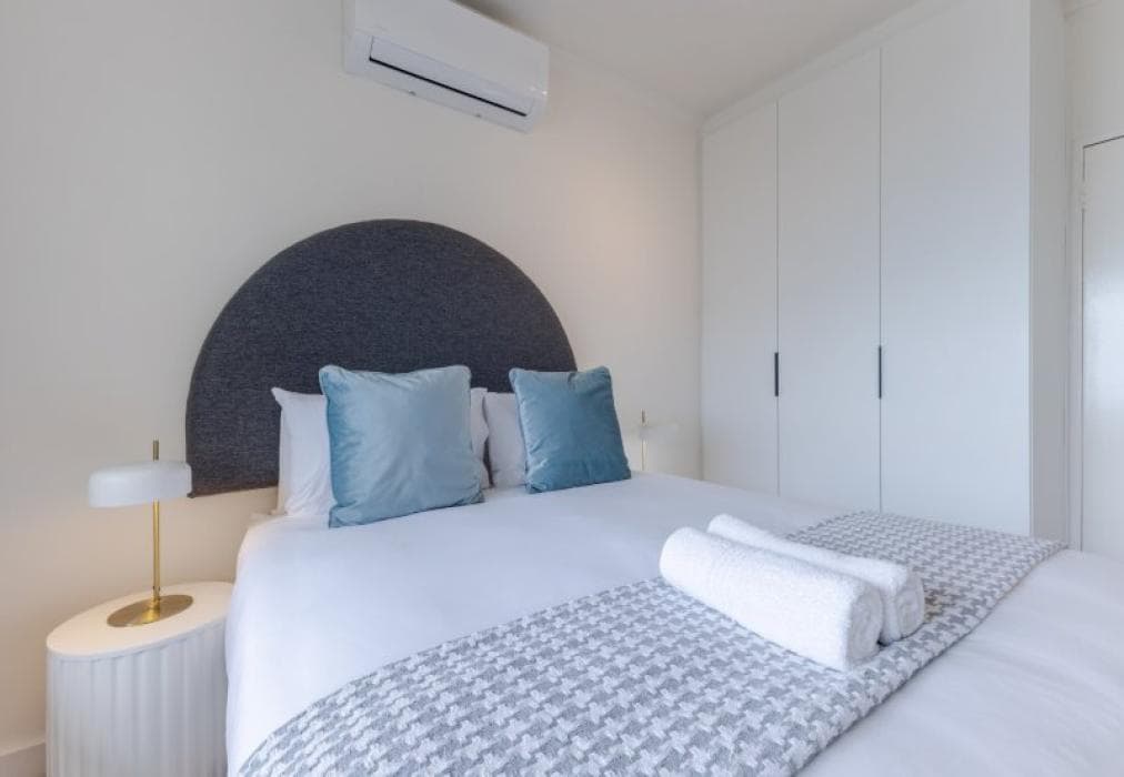 Luxury 6 Bed Camps Bay Villa