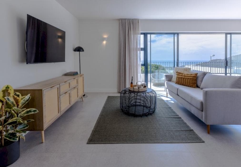 Luxury 6 Bed Camps Bay Villa