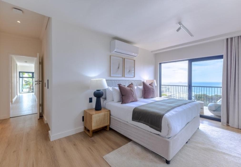 Luxury 6 Bed Camps Bay Villa