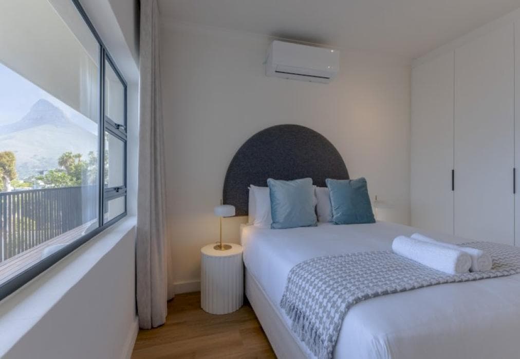 Luxury 6 Bed Camps Bay Villa