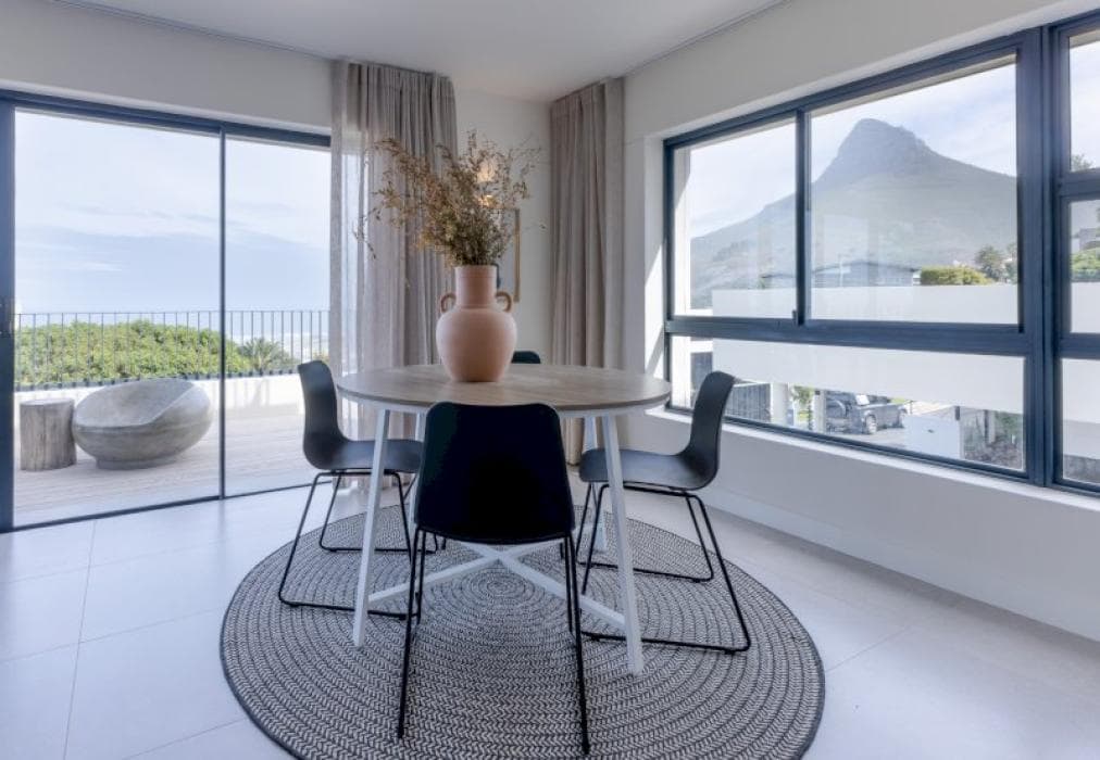 Luxury 6 Bed Camps Bay Villa