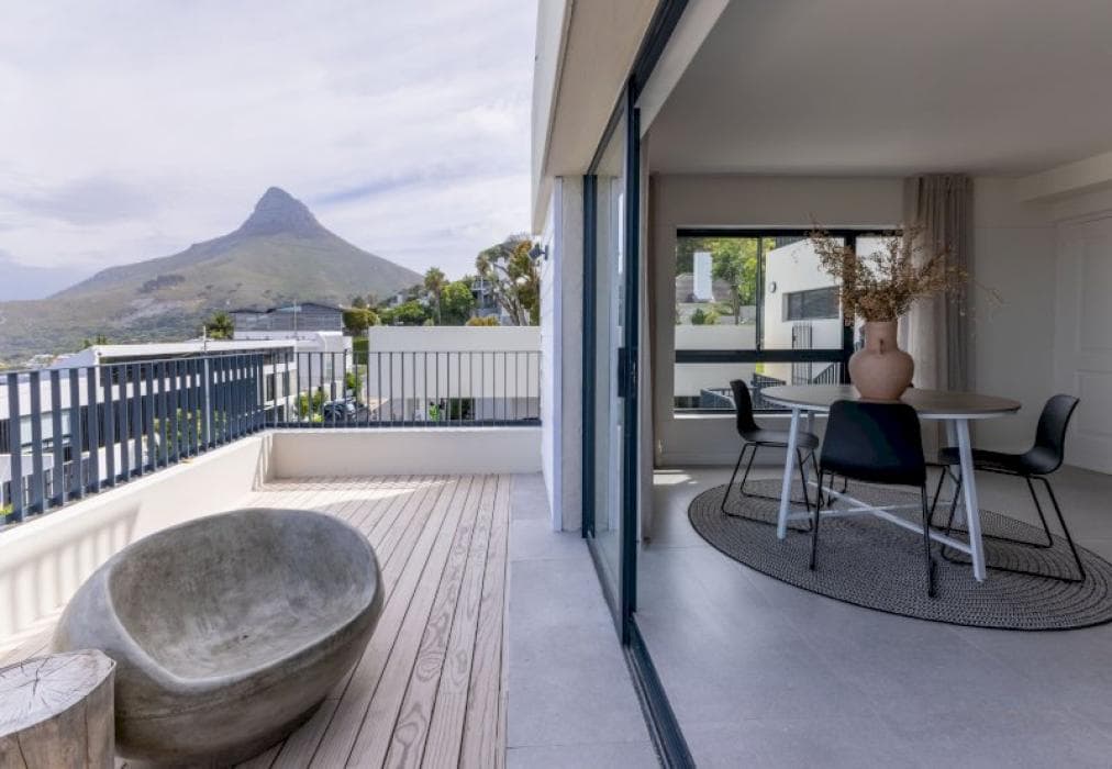 Luxury 6 Bed Camps Bay Villa