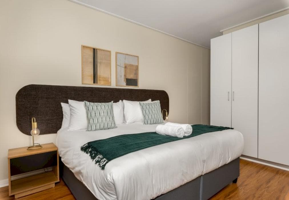 Designer Apartment in Heart of CBD