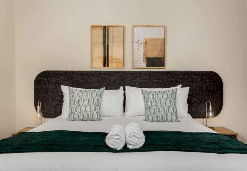 Designer Apartment in Heart of CBD