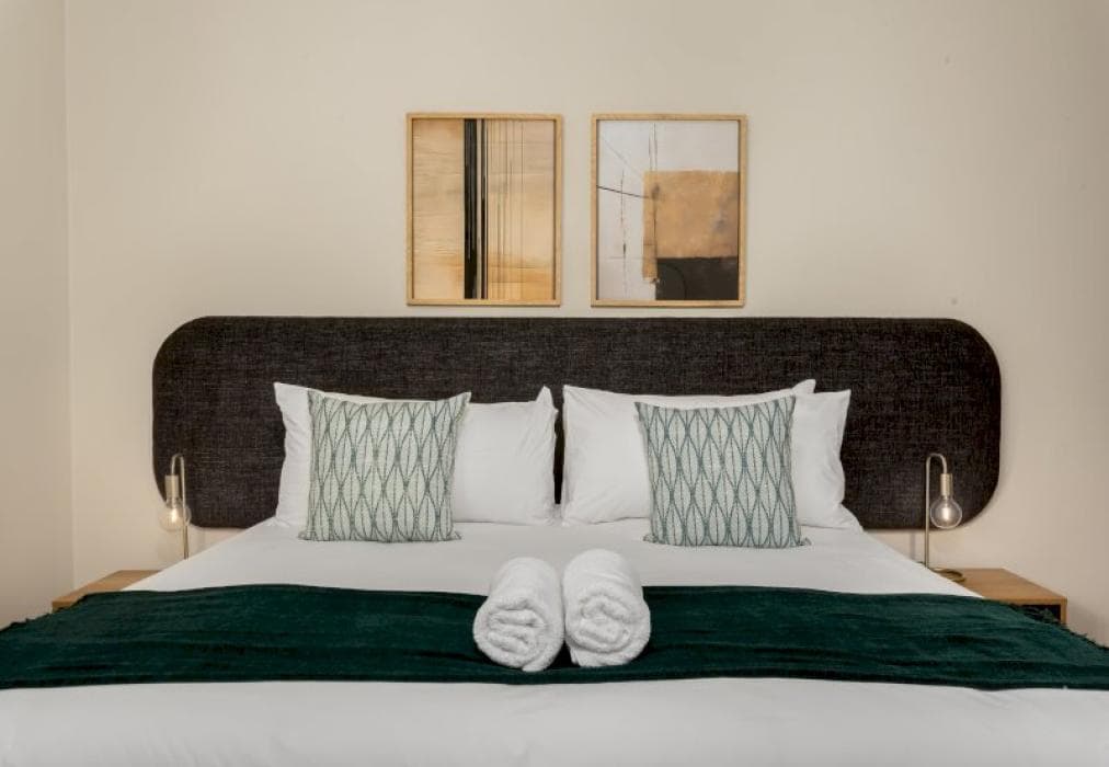 Designer Apartment in Heart of CBD