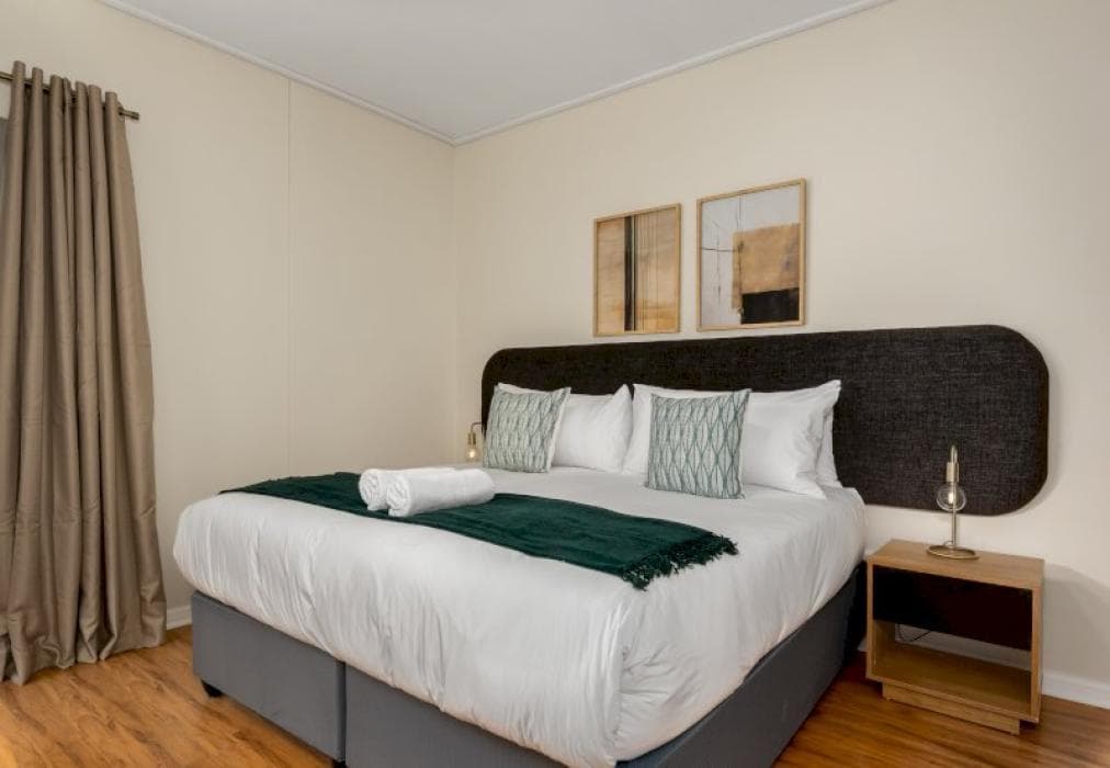 Designer Apartment in Heart of CBD