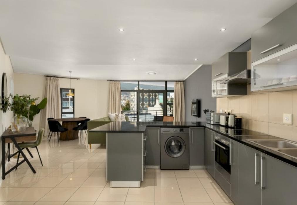 Designer Apartment in Heart of CBD