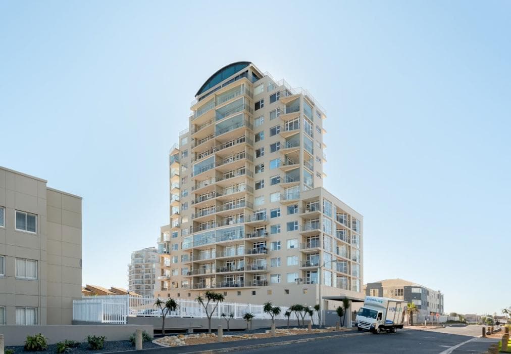 Stylish Blouberg Retreat