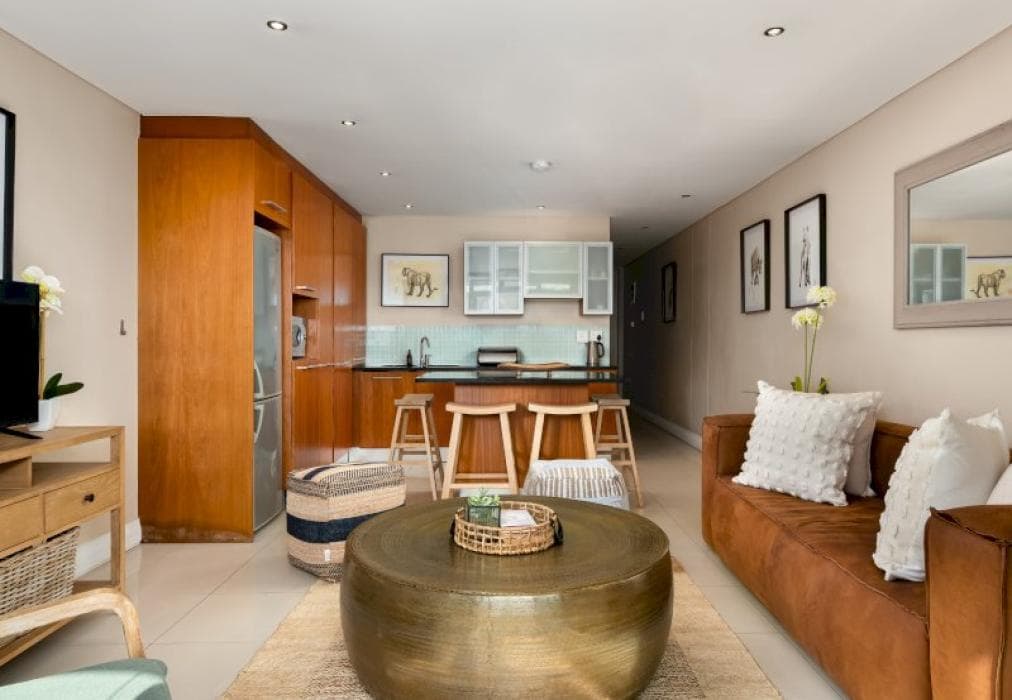 Modern Apartment with Balcony & Beach Access