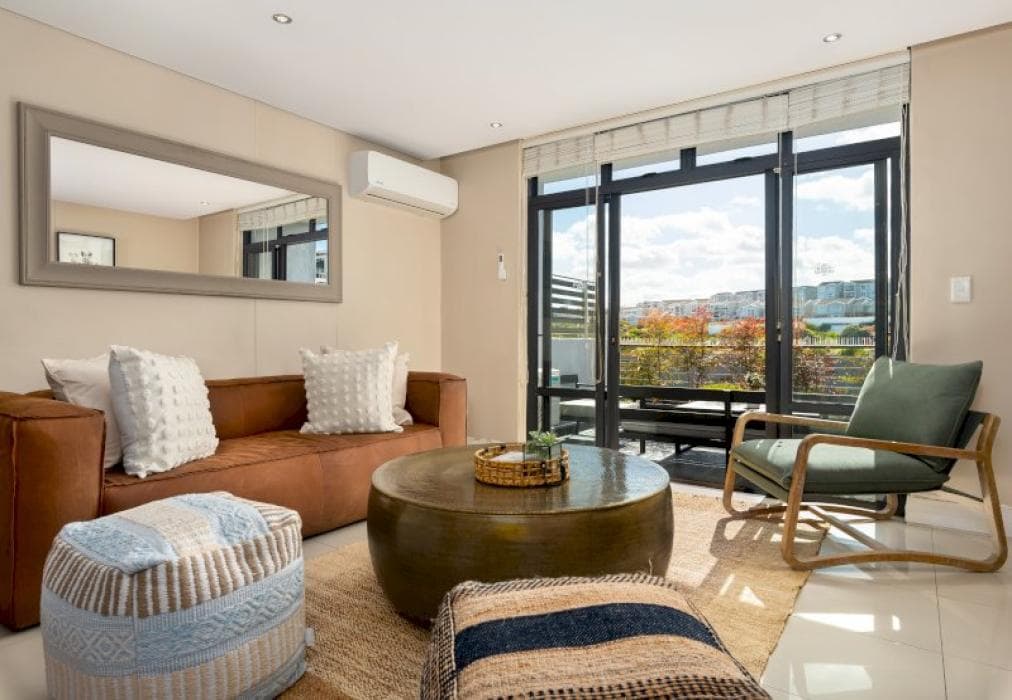 Modern Apartment with Balcony & Beach Access