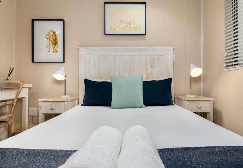 Modern Apartment with Balcony & Beach Access