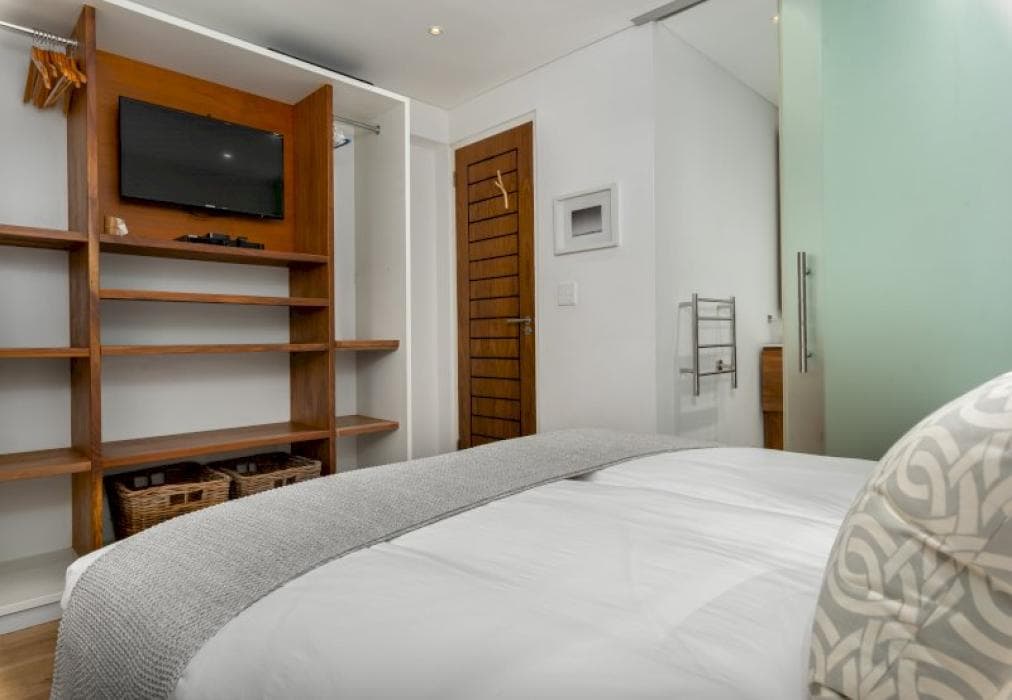 Bantry Bay Luxury Steps