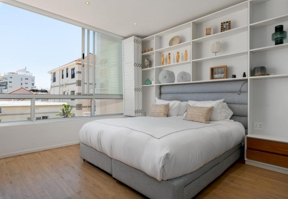 Bantry Bay Luxury Steps