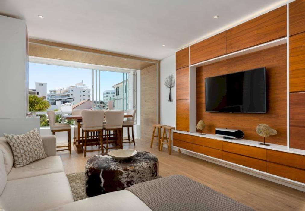 Bantry Bay Luxury Steps